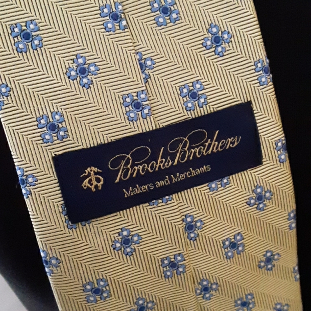 ๐๏ธ Brooks Brothers Necktie - Picture 4 of 5
